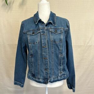 Time and Tru Blue Jean Jacket Classic Trucker Style